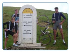 Sortie vélo à Aubisque dans les Pyrénées avec l'équipe Allemande